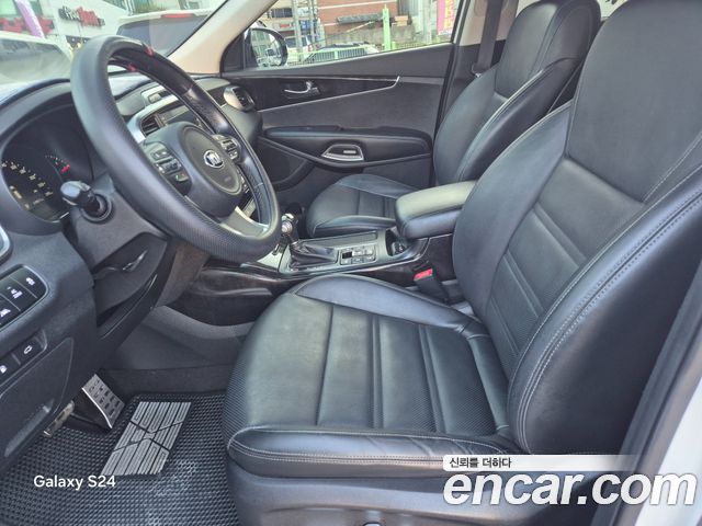 Kia Sorento Diesel 2.0 4WD Noblesse Special 2015 — фото 17