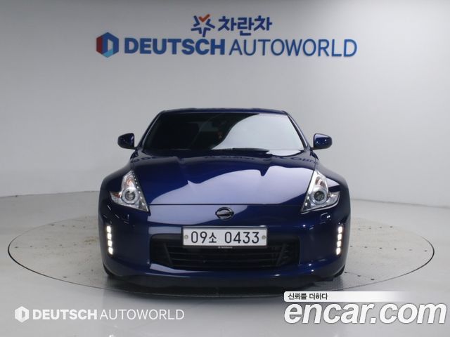 Nissan 370Z 3.7 Coupe Z34 2016 — фото 3