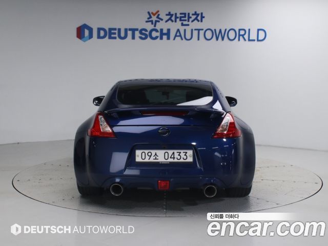 Nissan 370Z 3.7 Coupe Z34 2016 — фото 4