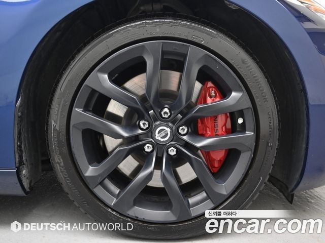 Nissan 370Z 3.7 Coupe Z34 2016 — фото 5