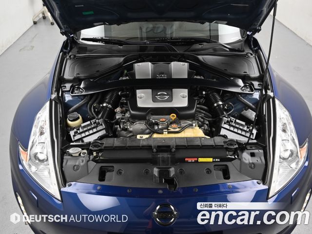 Nissan 370Z 3.7 Coupe Z34 2016 — фото 6