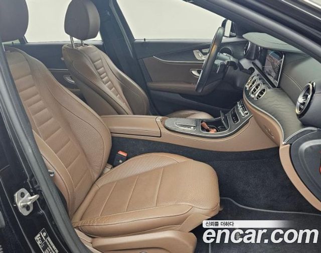 Mercedes-Benz E-Class (W213) E250 AMG Line 2023 — фото 10