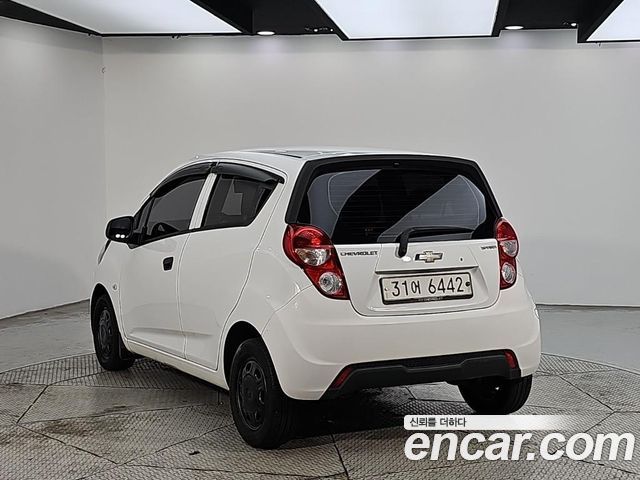 Chevrolet Spark L 2014 — фото 3
