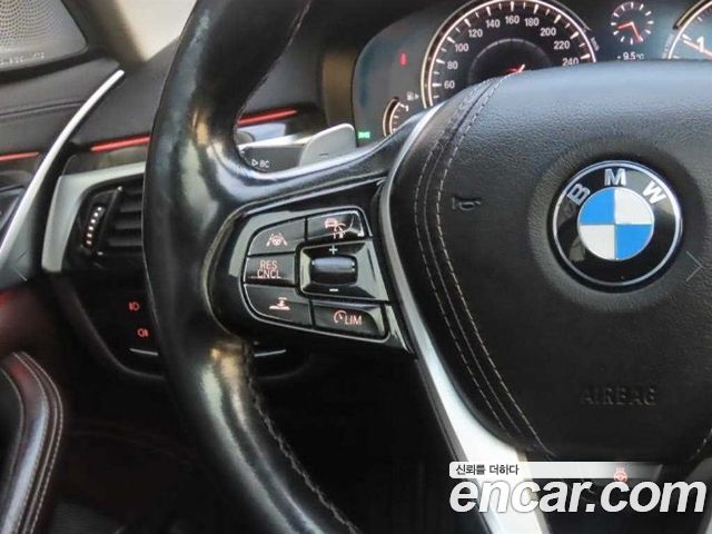 BMW 5 Series (G30) 540i xDrive Luxury Plus 2018 — фото 10