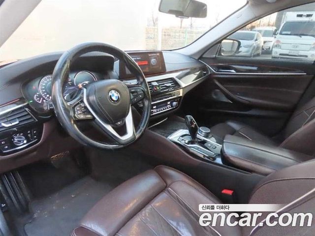 BMW 5 Series (G30) 540i xDrive Luxury Plus 2018 — фото 20