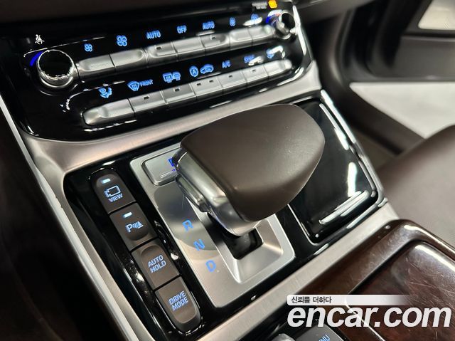 Genesis EQ900 5.0 GDI AWD Prestige 2016 — фото 10