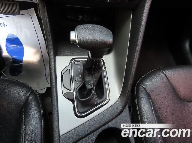 Kia Niro Luxury 2017 — фото 10