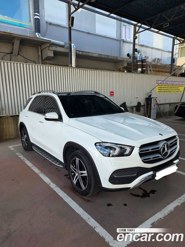 Mercedes-Benz GLE-Class (W167) GLE300d 4MATIC 2020 — фото 2