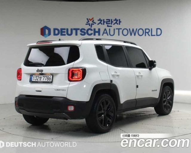 Jeep Renegade 1.3 Limited 2023 — фото 2