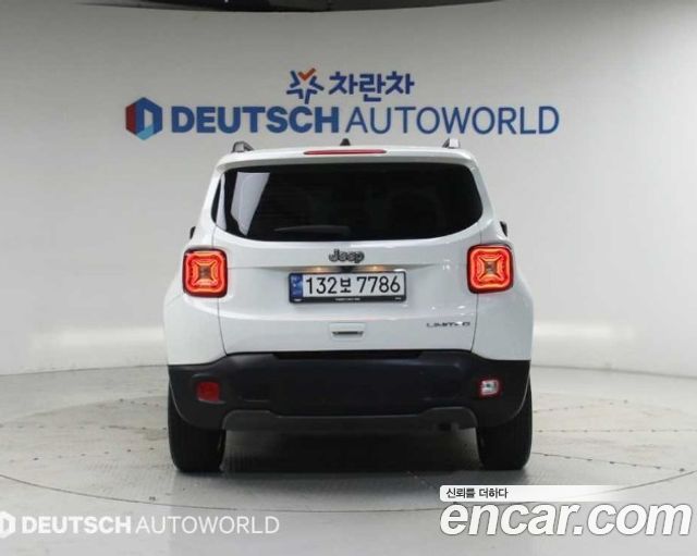 Jeep Renegade 1.3 Limited 2023 — фото 4