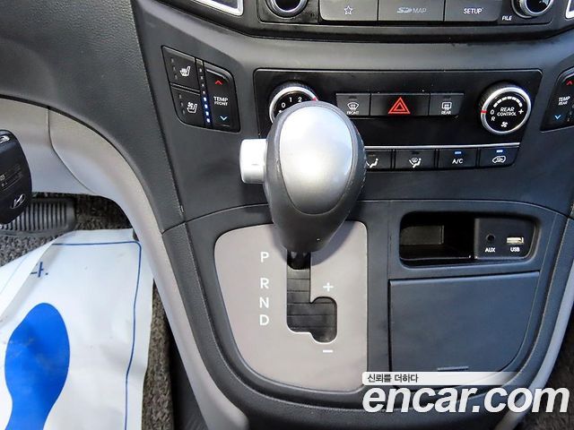 Hyundai Grand Starex Wagon 12-Seater Smart 2019 — фото 16