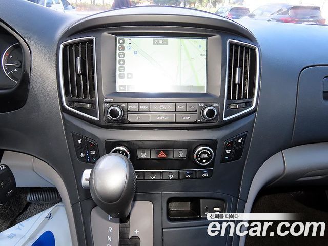Hyundai Grand Starex Wagon 12-Seater Smart 2019 — фото 19
