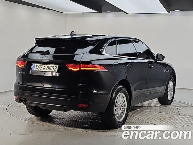 Jaguar F-PACE 20d Prestige 2018 — фото 2