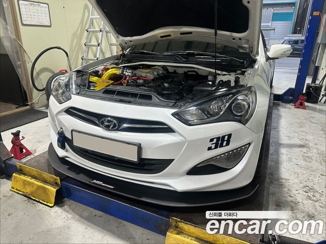 Hyundai Genesis Coupe 380 GT-R