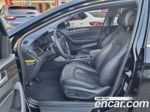 Hyundai Sonata (LF) 2.0 Smart 2016 — фото 9
