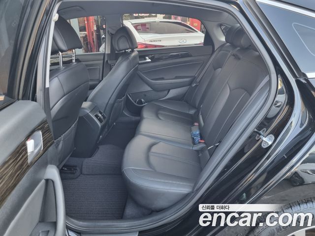 Hyundai Sonata (LF) 2.0 Smart 2016 — фото 10