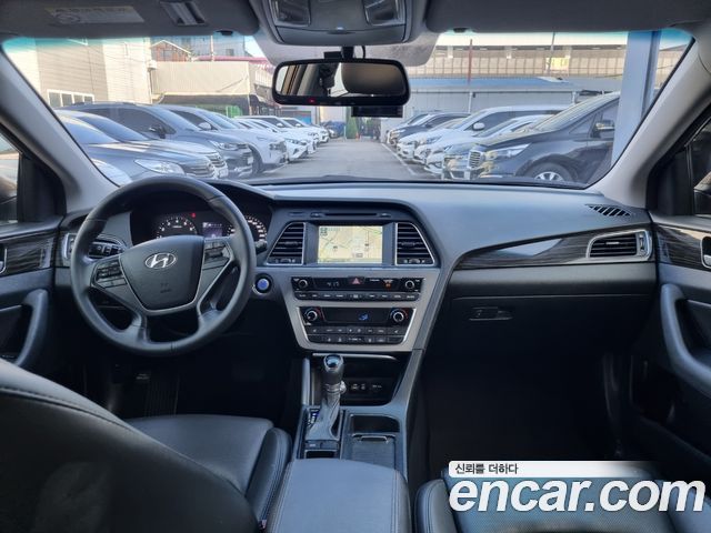 Hyundai Sonata (LF) 2.0 Smart 2016 — фото 15