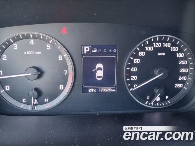 Hyundai Sonata (LF) 2.0 Smart 2016 — фото 22