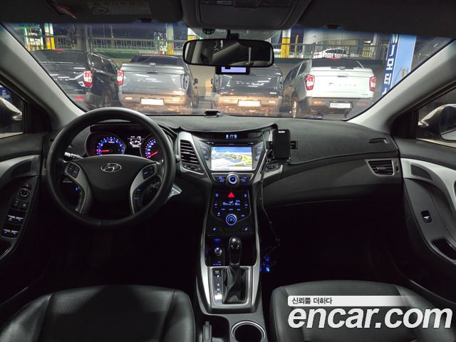 Hyundai Avante 1.6 GDi Smart Standard 2016 — фото 7