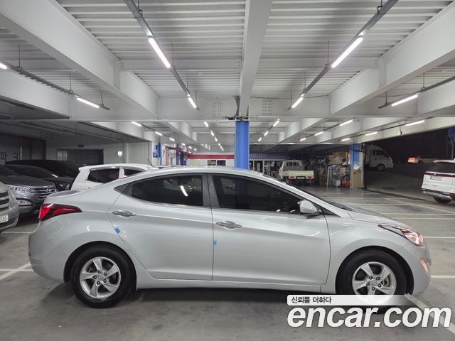 Hyundai Avante 1.6 GDi Smart Standard 2016 — фото 17