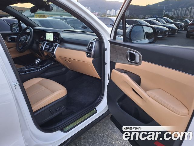 Kia Sorento (IV) Gasoline 2.5T 2WD Prestige 2023 — фото 11