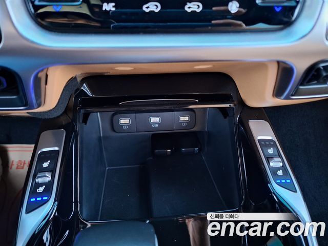 Kia Sorento (IV) Gasoline 2.5T 2WD Prestige 2023 — фото 17