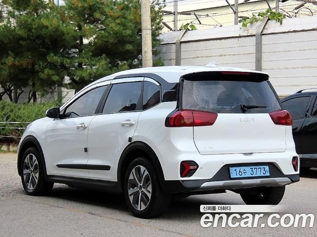 Kia Niro Plus Air (Taxi Trim) 2024 — фото 3