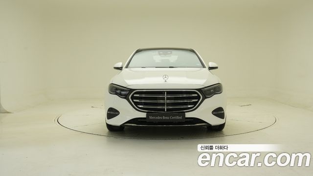 Mercedes-Benz E-Class (W214) E300 4MATIC Exclusive 2026 — фото 3