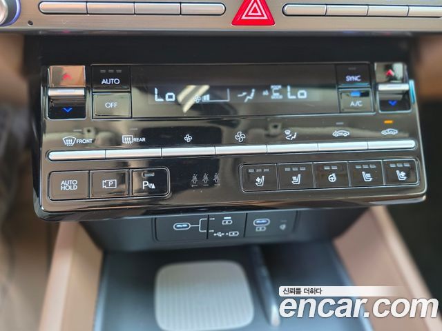 Hyundai Grandeur (GN7) 2,5 Gasoline 2WD Premium 2023 — фото 20