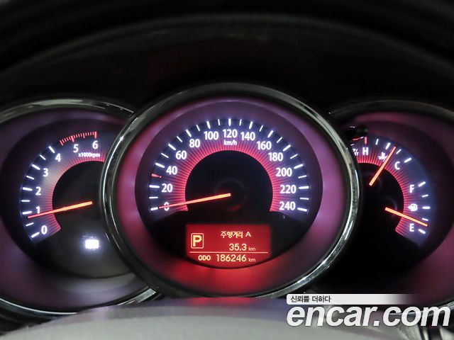 Kia Sorento R Diesel 2.0 2WD TLX High-Deluxe 2012 — фото 8