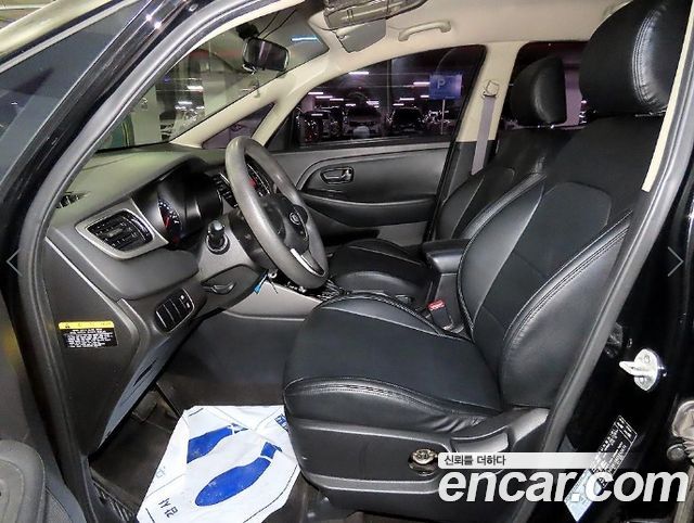 Kia Carens 1.7 VGT Deluxe 2014 — фото 7