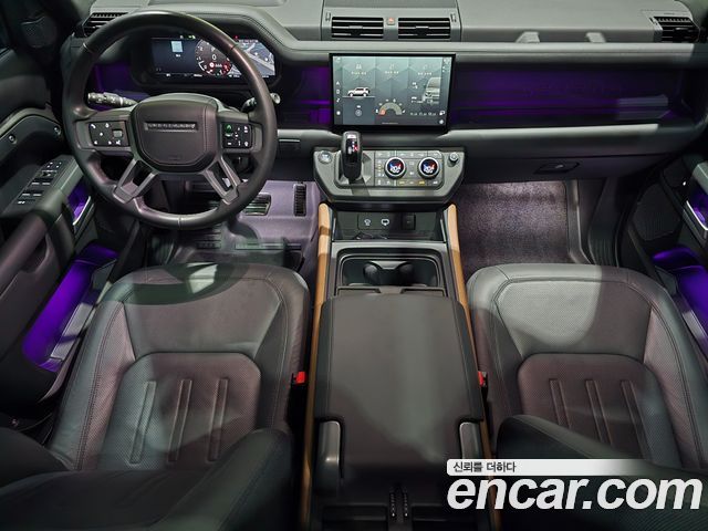 Land Rover Defender (L663) 110 P400 X 2023 — фото 7
