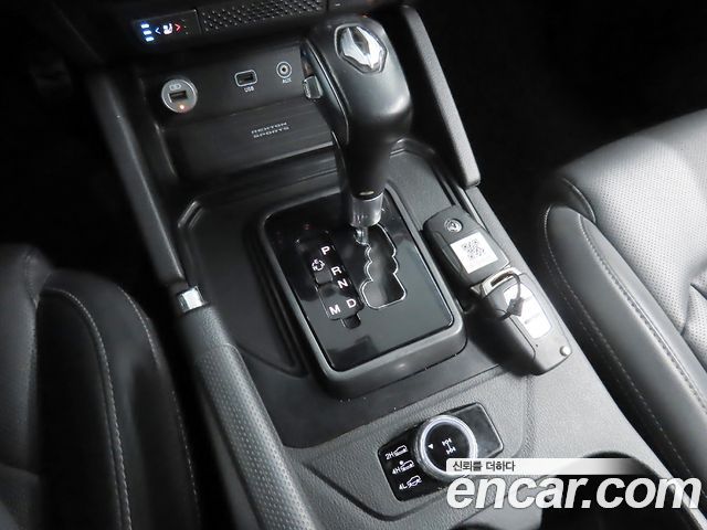 KG Mobility (SsangYong) Rexton Sports Khan Diesel 2.2 4WD Dynamic Edition (5-Link) 2021 — фото 9