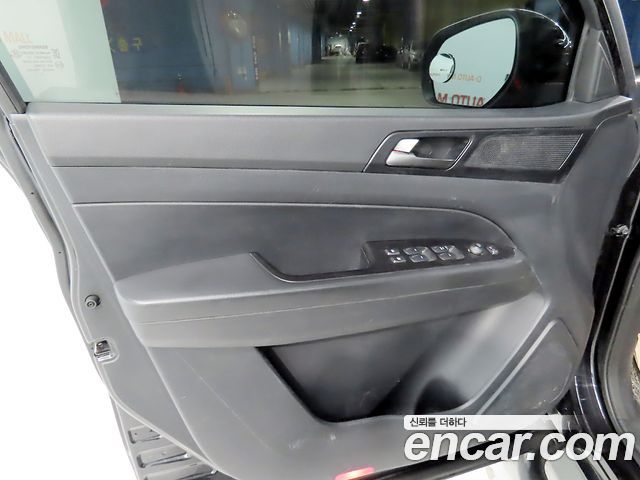 KG Mobility (SsangYong) Rexton Sports Khan Diesel 2.2 4WD Dynamic Edition (5-Link) 2021 — фото 17
