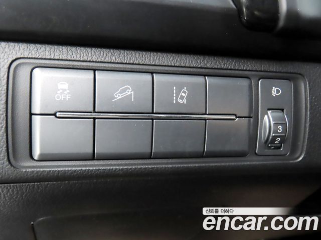 KG Mobility (SsangYong) Rexton Sports Khan Diesel 2.2 4WD Dynamic Edition (5-Link) 2021 — фото 18