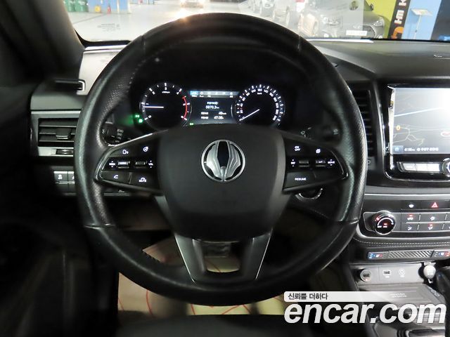 KG Mobility (SsangYong) Rexton Sports Khan Diesel 2.2 4WD Dynamic Edition (5-Link) 2021 — фото 19