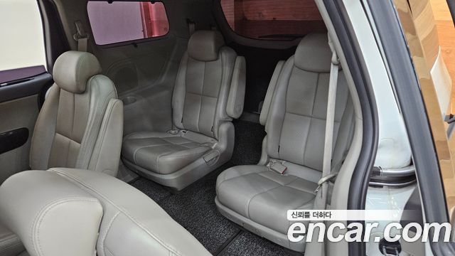 Kia Carnival 9-seater Noblesse 2016 — фото 15