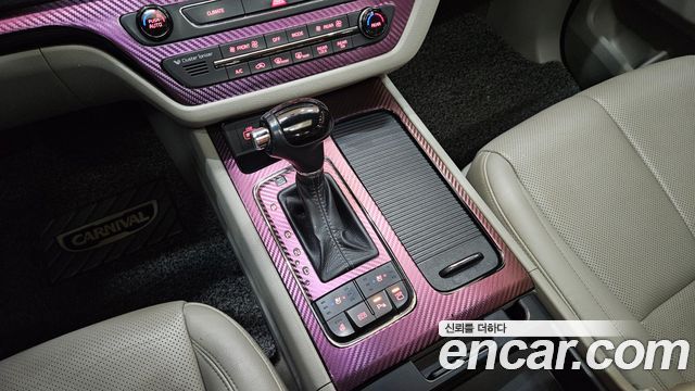 Kia Carnival 9-seater Noblesse 2016 — фото 16