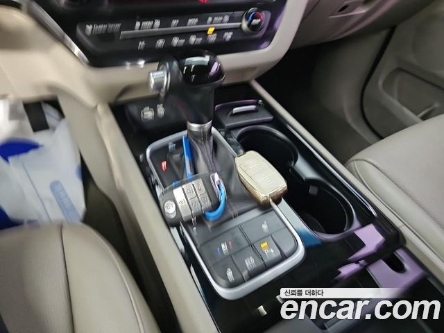 Kia Carnival 9-seater Prestige 2015 — фото 8