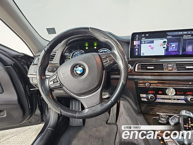 BMW 7 Series (F01) 740d xDrive 2015 — фото 8