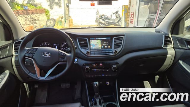 Hyundai Tucson Diesel 1.7 2WD Style Fever 2017 — фото 3