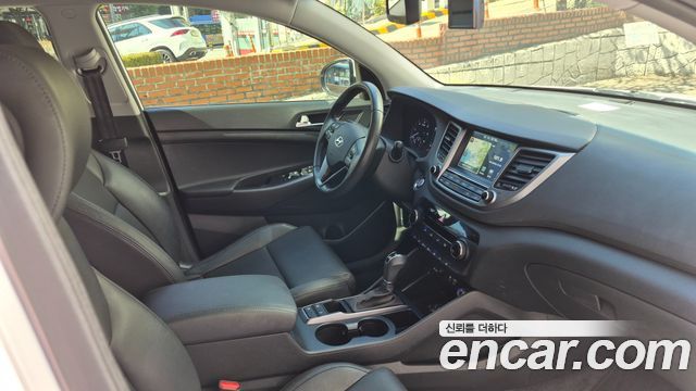 Hyundai Tucson Diesel 1.7 2WD Style Fever 2017 — фото 6