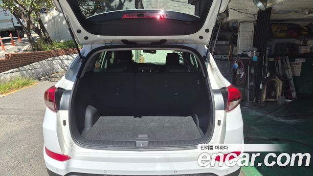 Hyundai Tucson Diesel 1.7 2WD Style Fever 2017 — фото 10