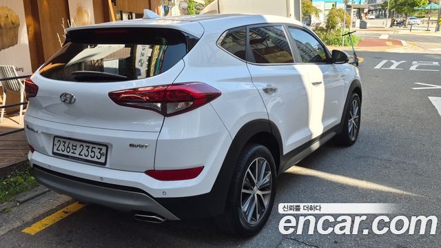 Hyundai Tucson Diesel 1.7 2WD Style Fever 2017 — фото 16