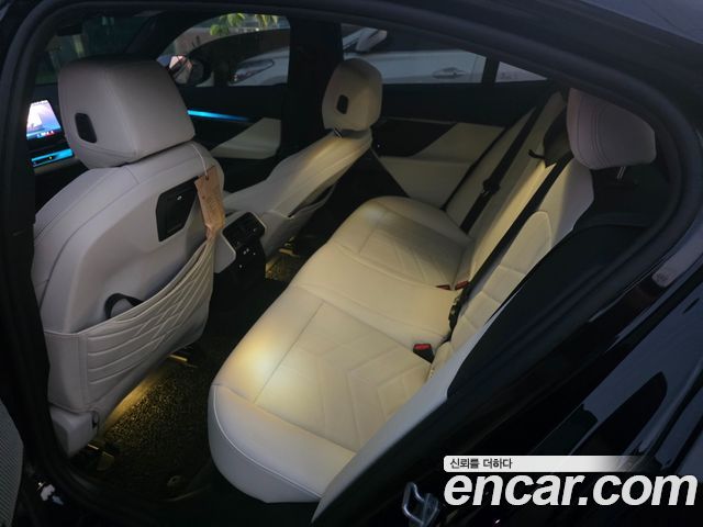 BMW 5 Series (G60) 523d M Sport 2025 — фото 5