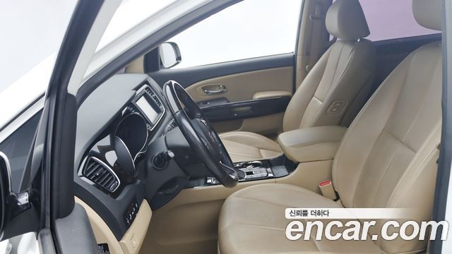 Kia Carnival 9-Seater Noblesse Special 2020 — фото 7