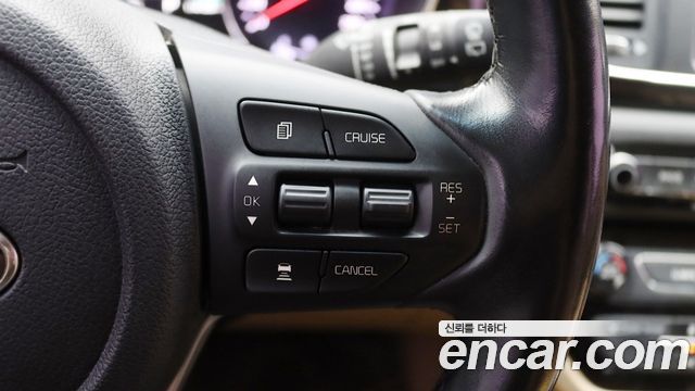 Kia Carnival 9-Seater Noblesse Special 2020 — фото 22