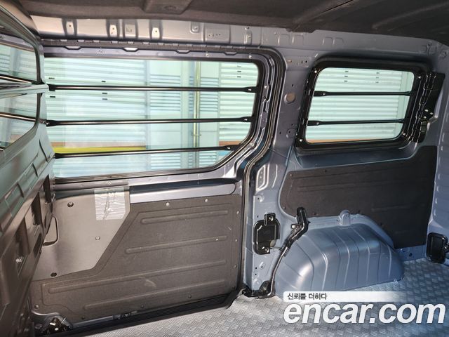 Hyundai Staria Cargo 3-Seater Modern 2025 — фото 16