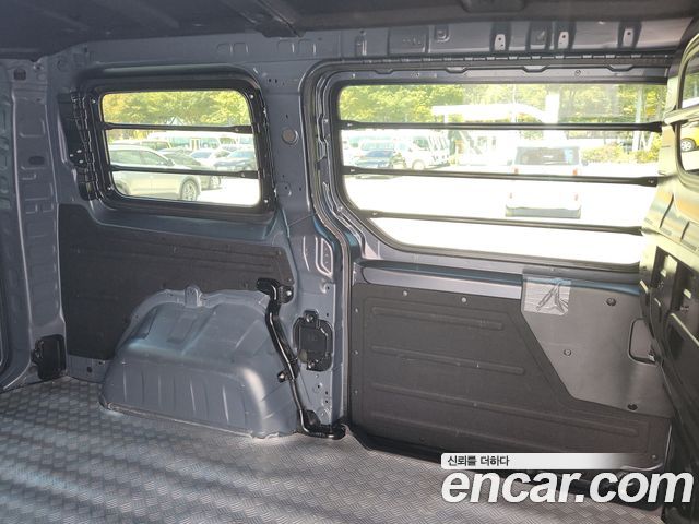 Hyundai Staria Cargo 3-Seater Modern 2025 — фото 17