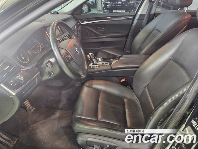 BMW 5 Series (F10) 520d xDrive M Aero Dynamic 2016 — фото 10